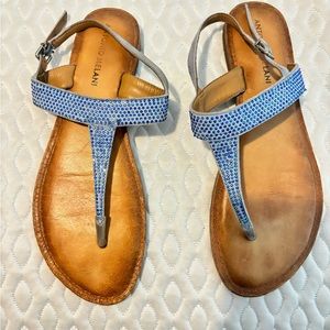 Women’s sandals